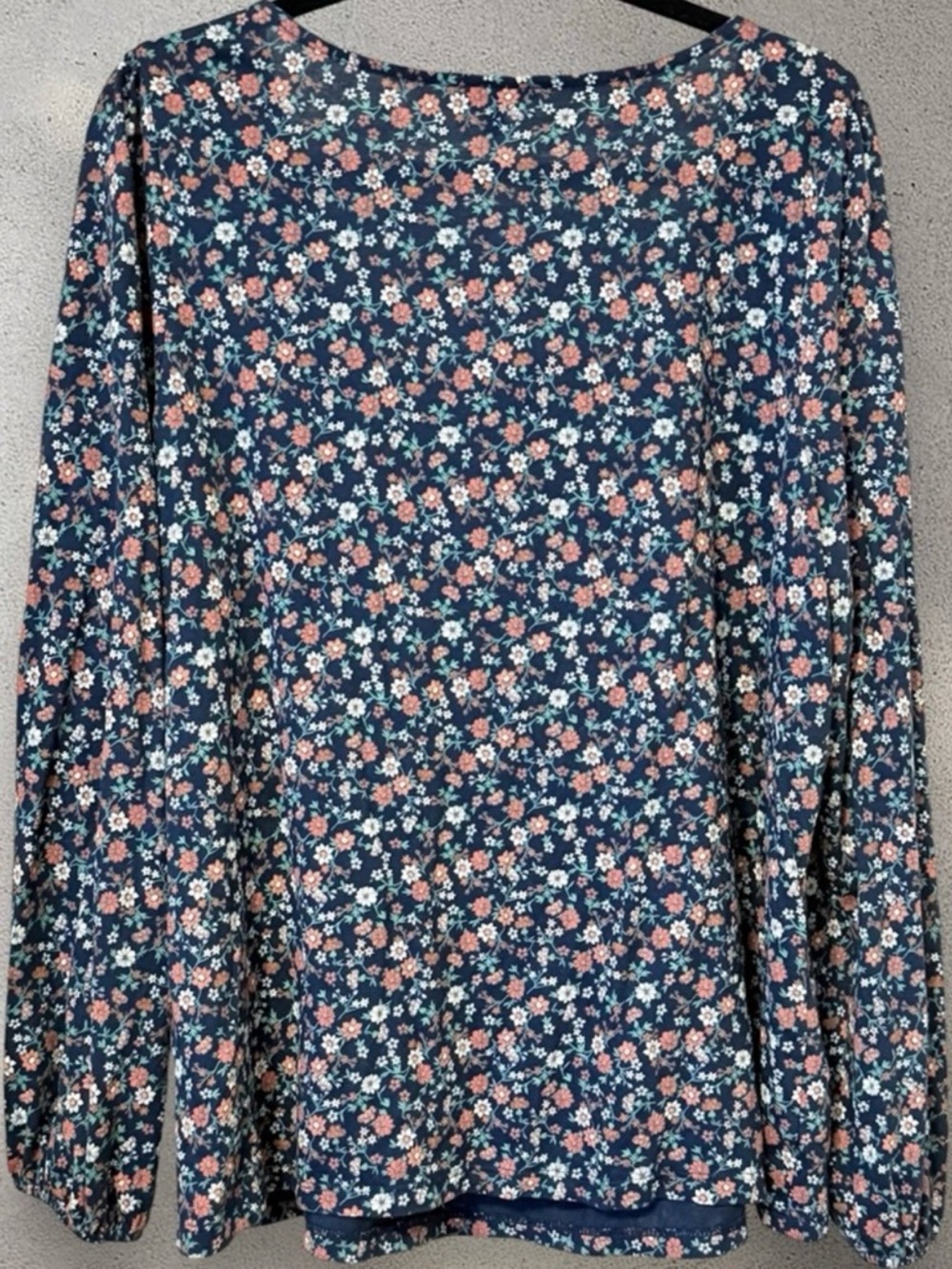 Lucky Brand Women's Navy Blue Floral Boho Peasant Long Sleeve Knit Top Size XL - Picture 2 of 8